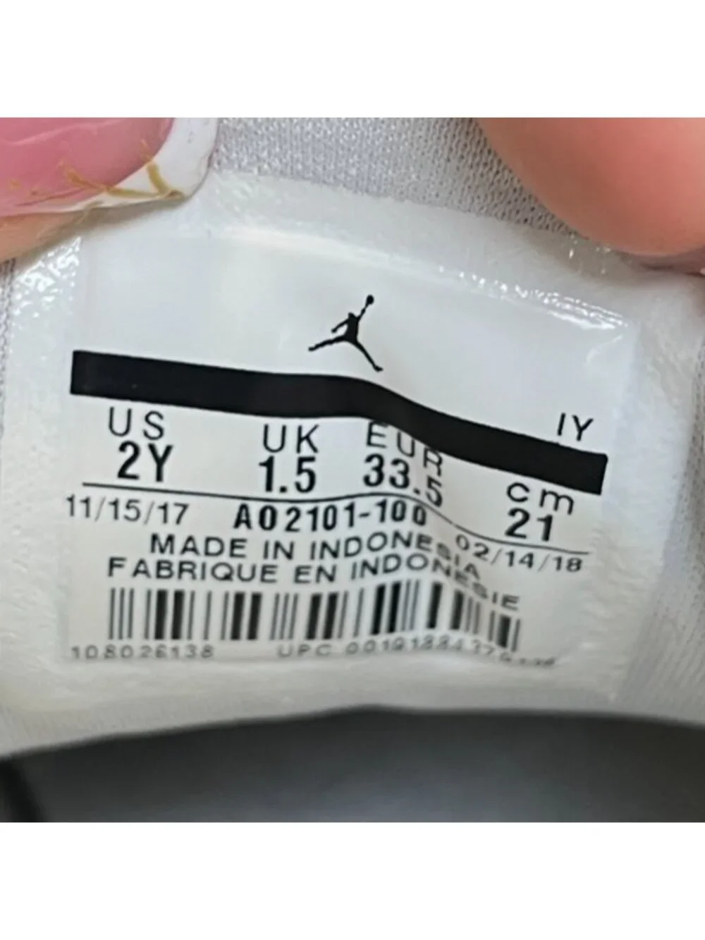 Nike Air Jordan TE 2 Low Boys Size 2Y White Athletic Basketball Shoes Sneakers